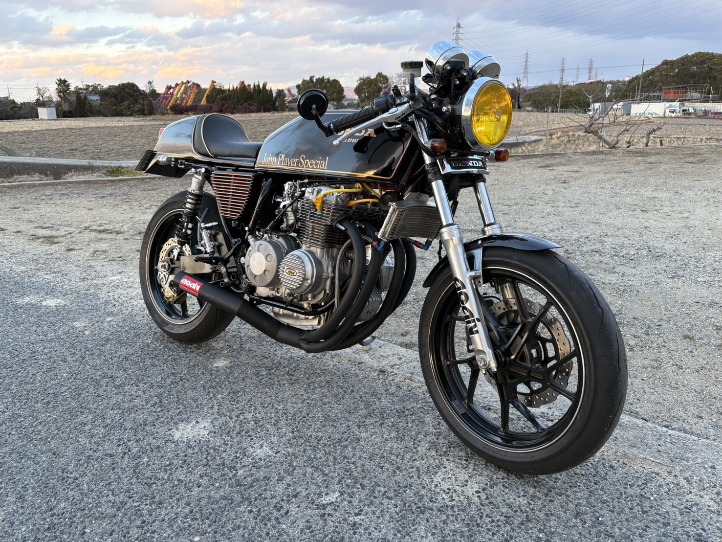 ヨンフォア専門店CB400F｜有限会社アゲイン